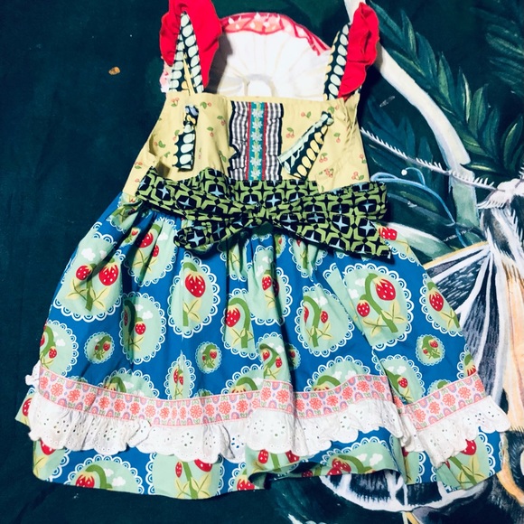 SOLD Matilda Jane Strawberry, Lace Dress With Tie On Back Size 4 - Picture 9 of 9